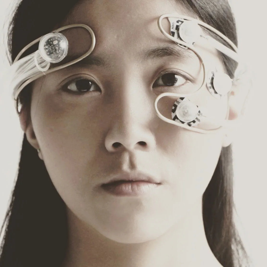 Early wearable prototype of the LYS sensor